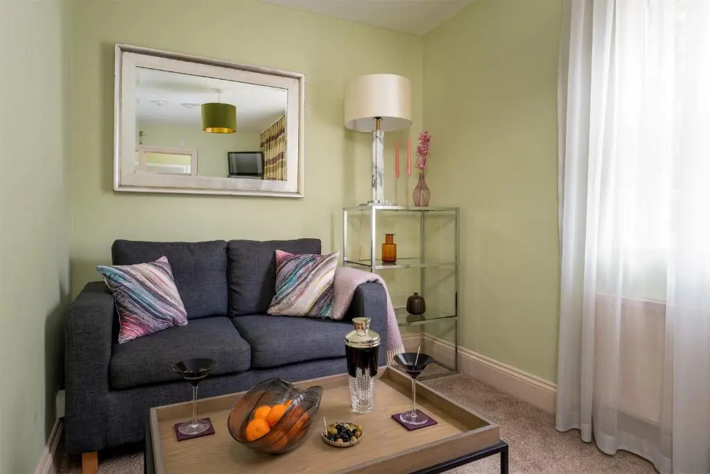 Palm Grove Apartments