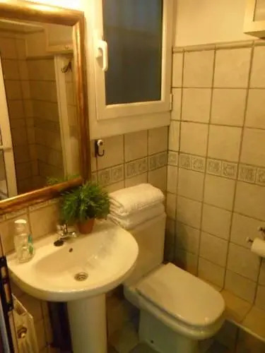 Ramblas Colon Guesthouse