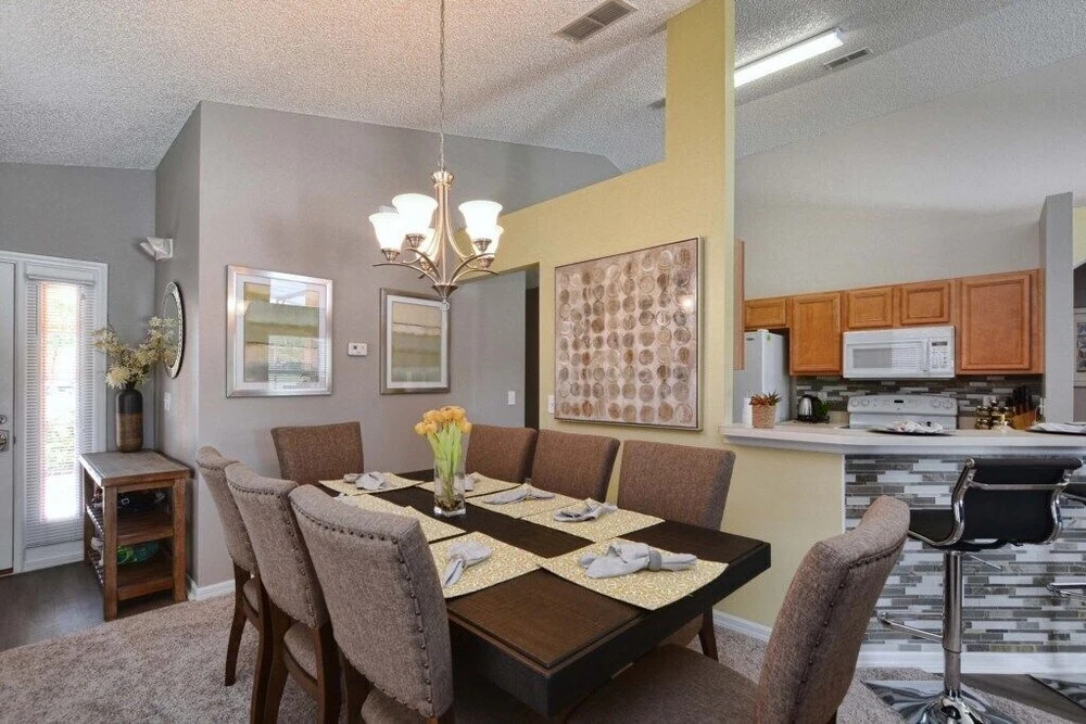 Emerald 4 bedrooms with Pool - 2201Em 4 Home by RedAwning