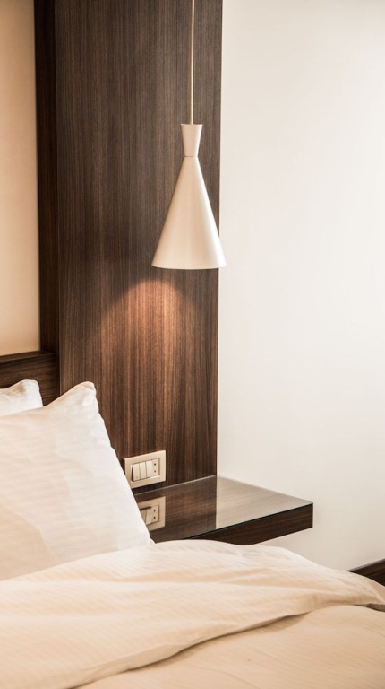 TN & CO Hotel
