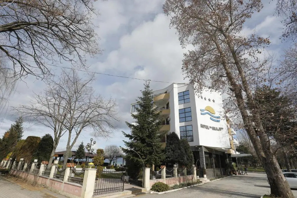 Hotel 1 Maji