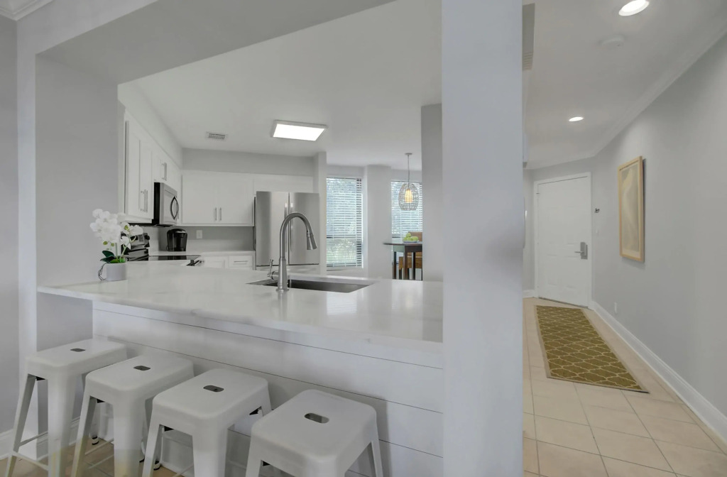 207 Summerhouse by Avantstay Beachfront Community w/ Ocean Views!