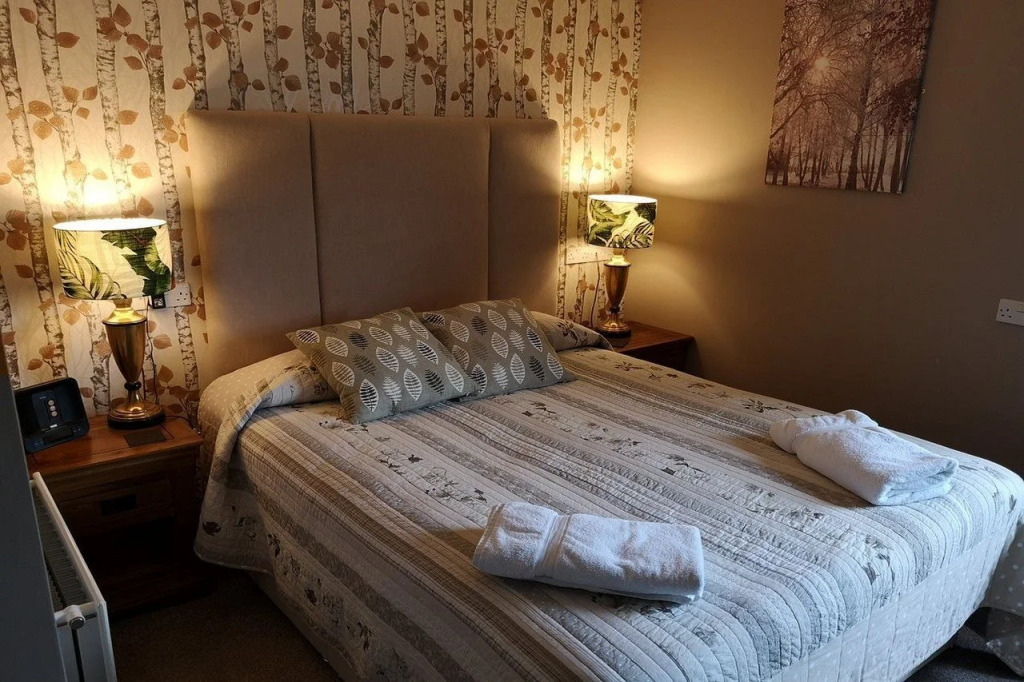 The Commercial Hotel