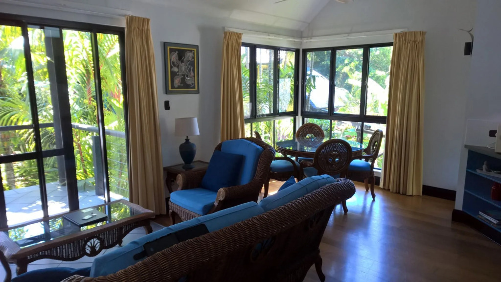 Dreamcatcher Beach-Side Apartments