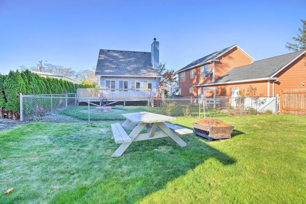 Pet-Friendly Rockaway Beach Home w/ Fire Pit