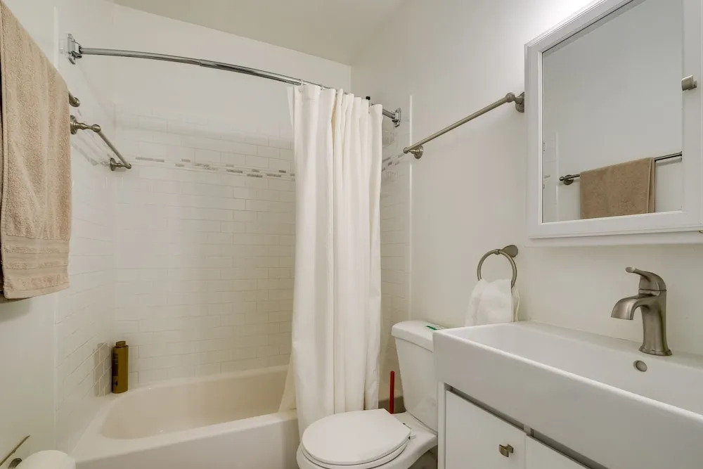 Washington, DC Townhome w/ Deck + Gas Grill