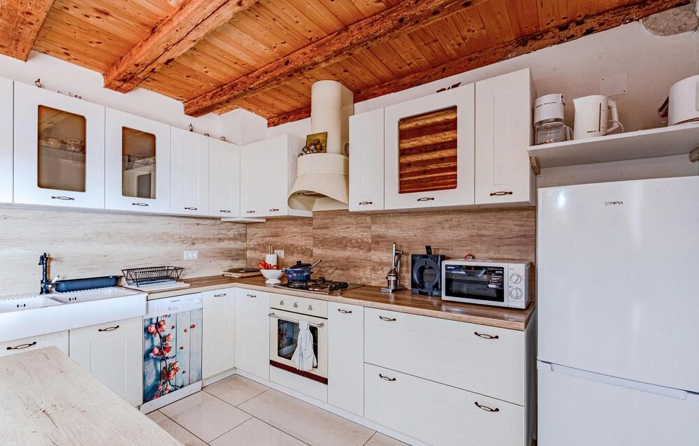 Two-Bedroom Holiday Home In Mokalo