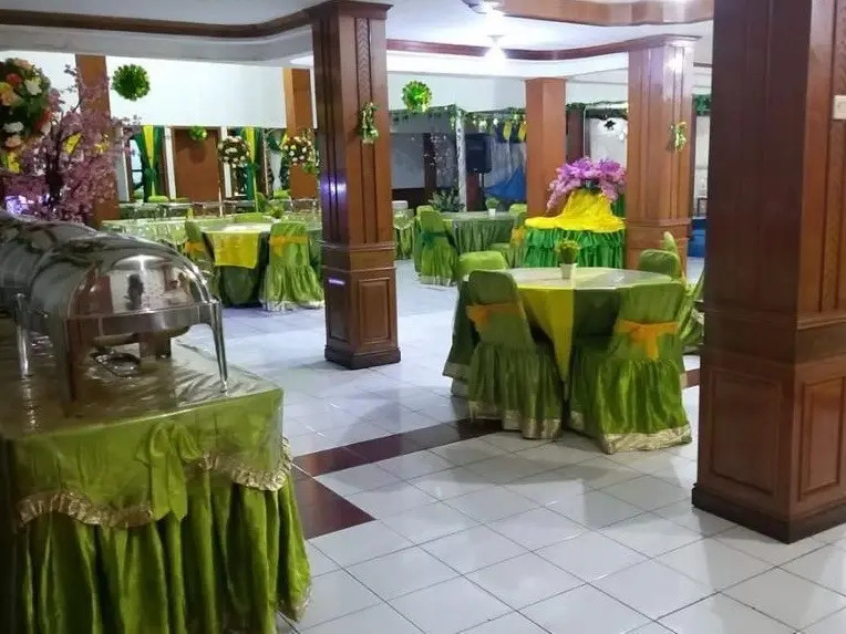 RedDoorz at Hotel Ermashta Jayapura
