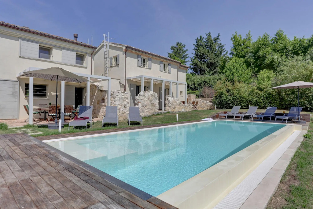 2Balsl   Montefreddo - Large Two Bedroom Split Level