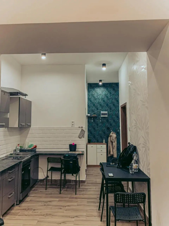 Heroes Square Apartment