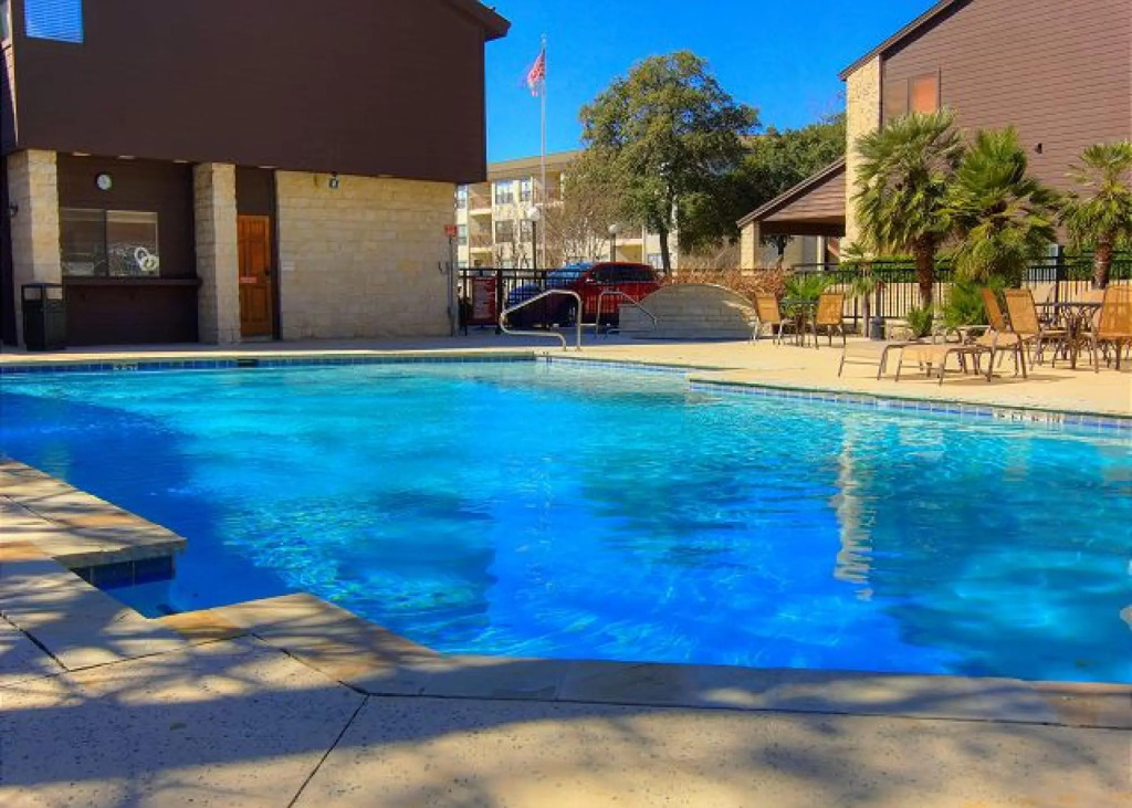 The Iron Cactus Condo on the Comal CW C102