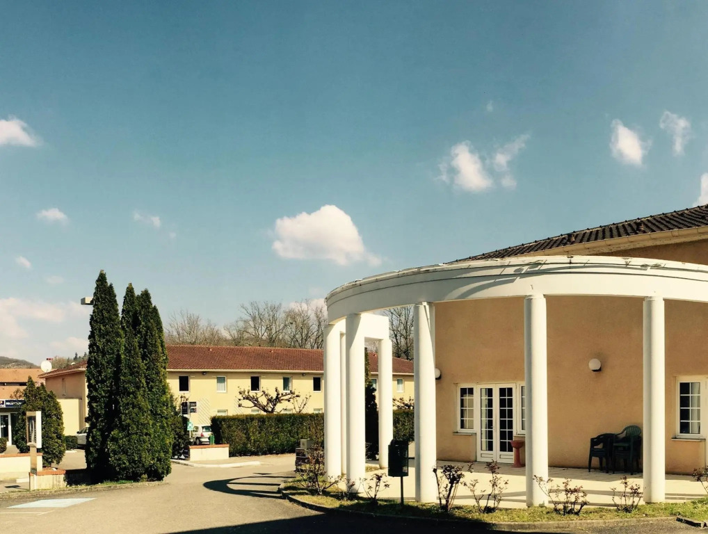 BRIT HOTEL Essentiel CAHORS Nord