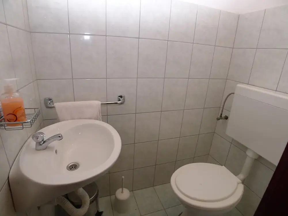 Apartment For Six Persons With Two Bedrooms Located 70M From Beach With Sea View