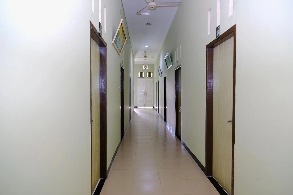 RedDoorz Syariah near Universitas Batanghari Jambi