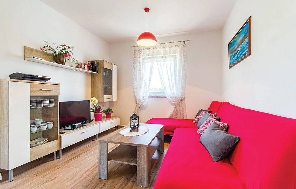 Awesome Home in Sisan With Wifi and 2 Bedrooms