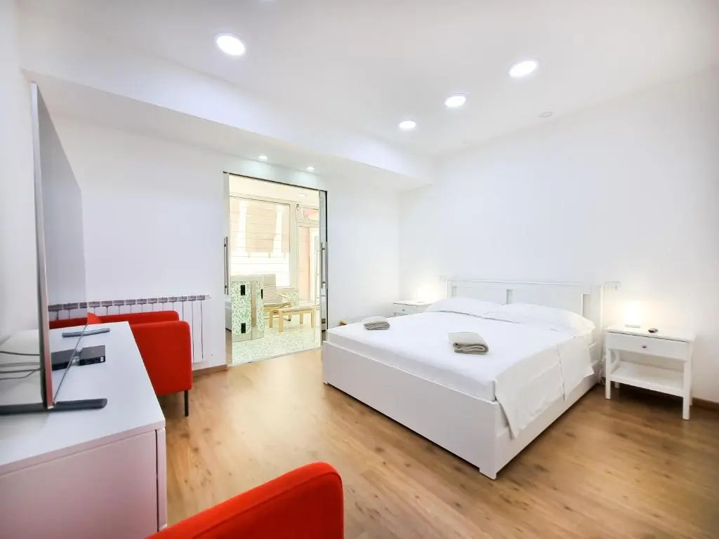 HGT Supreme Residence