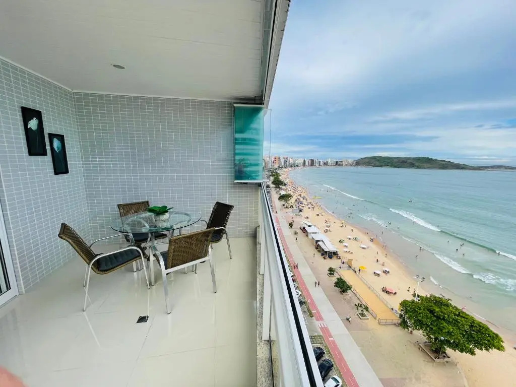 Topíssimo apartamento beira mar praia do morro