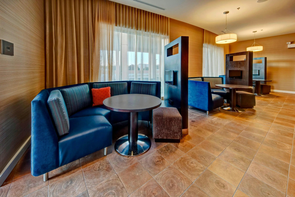 Courtyard Westbury Long Island