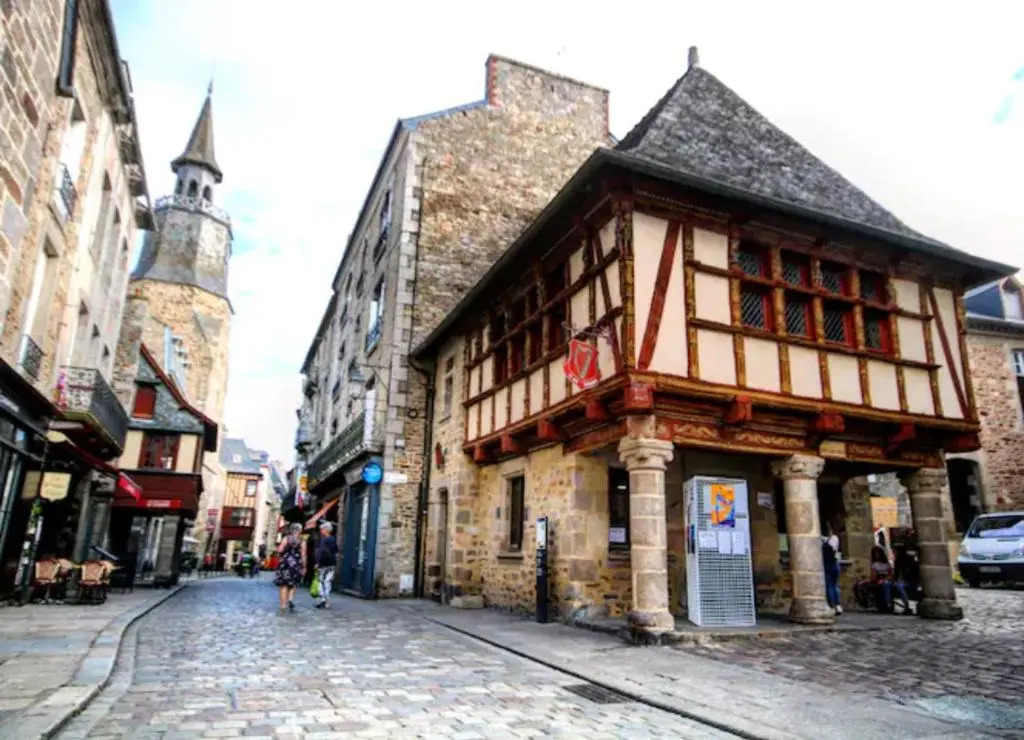 STERENN Joli T2 - 900m de la gare - Centre Dinan