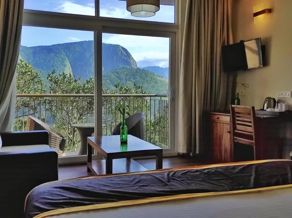 Shola Crown Resort - Munnar