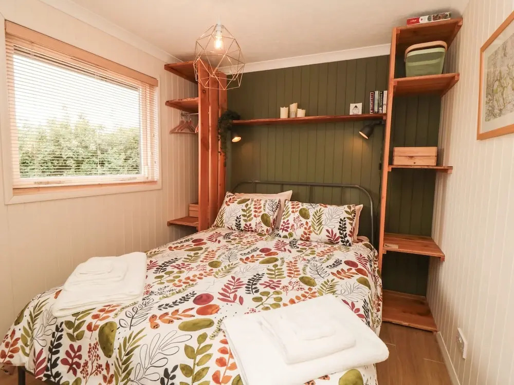 3 Valley View Lodges