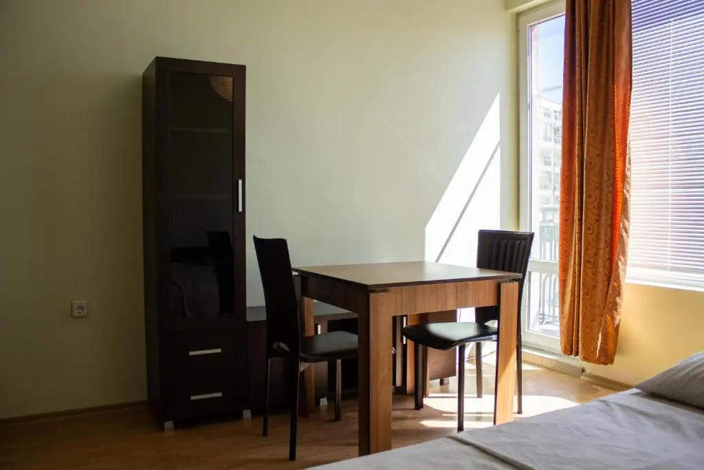 Central Couch Studio