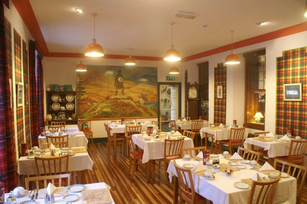 MacDougall Clansman Hotel