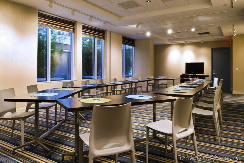 Aloft by Marriott Phoenix-Airport