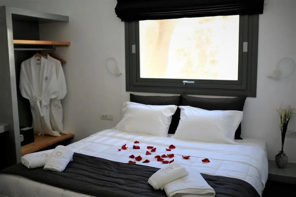 A Lux Villas Santorini
