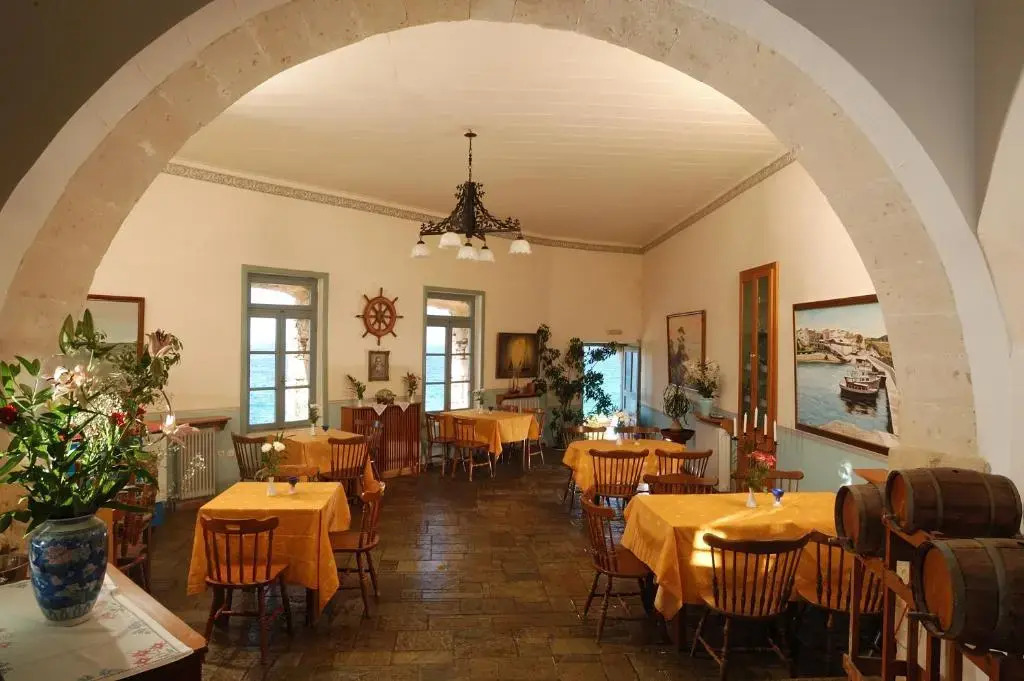 Captains House Hotel Suites & Apartments
