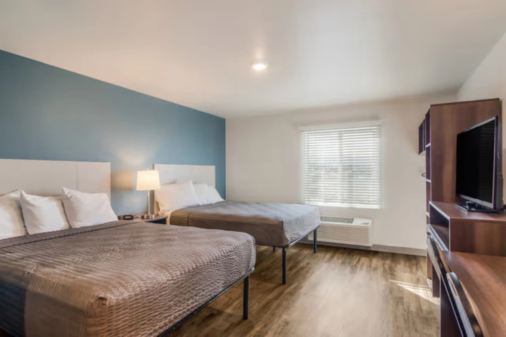 WoodSpring Suites Glendale Sports & Entertainment District