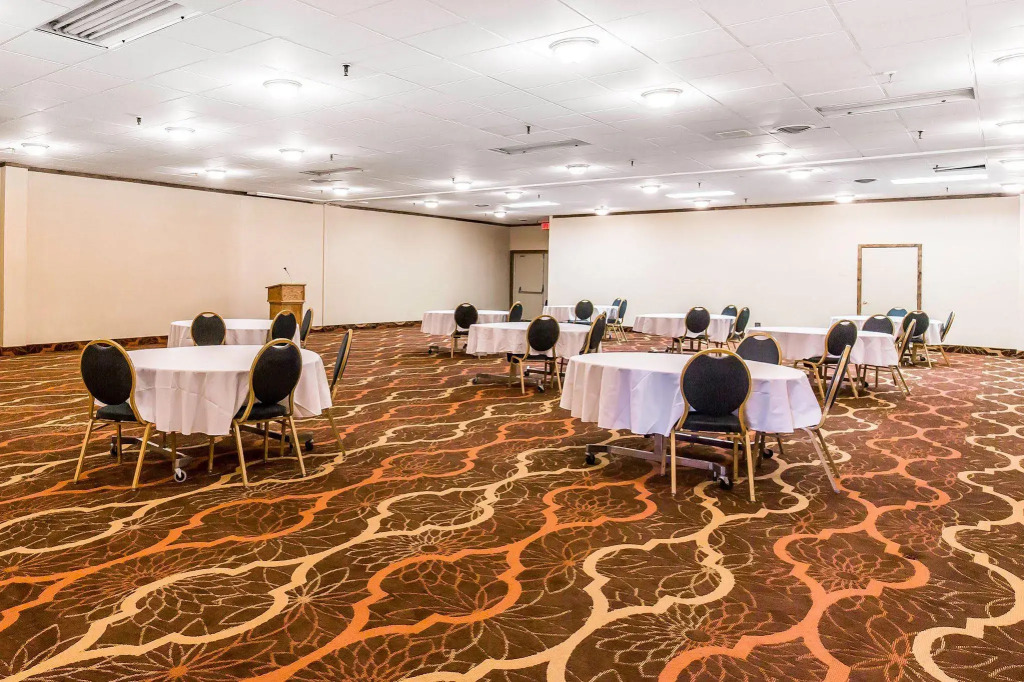 Studio 6 Suites Butte MT I-90 I-15