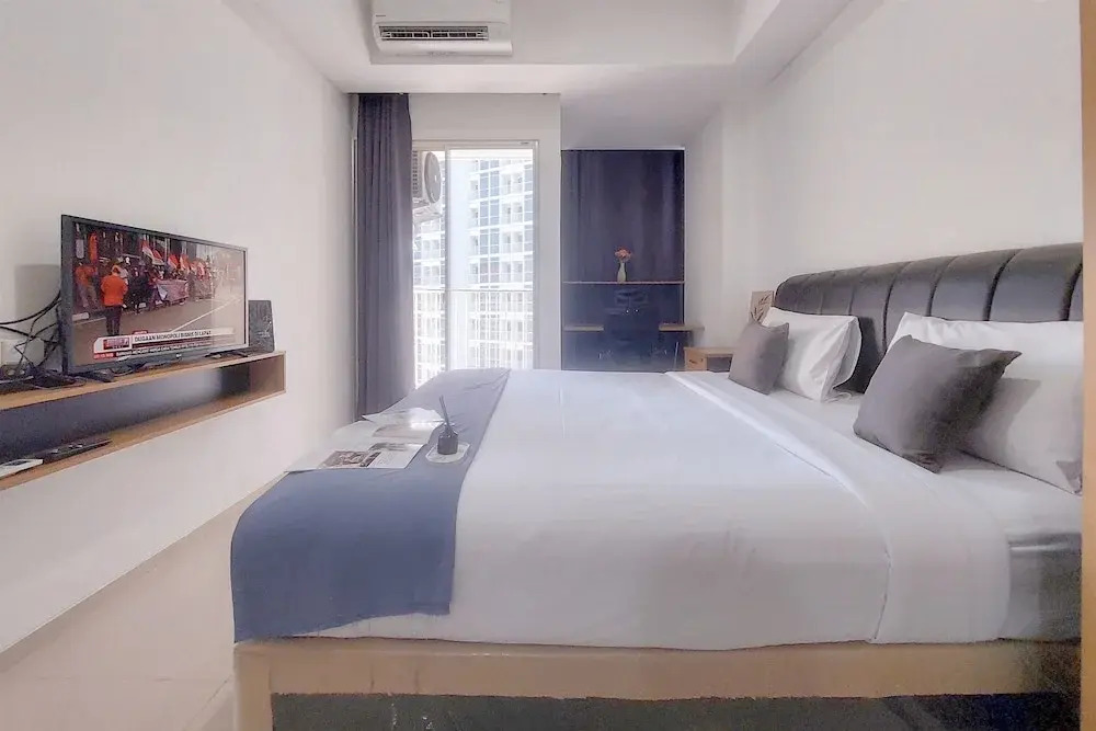 Comfy and Strategic Studio at Pacific Garden Alam Sutera Apartment