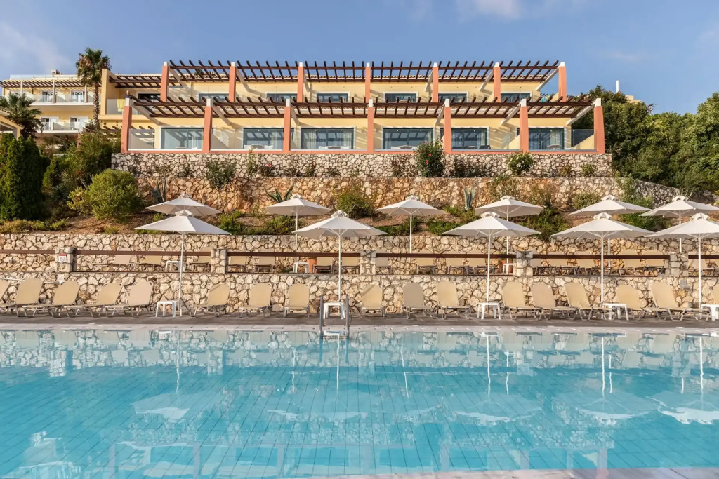 Apostolata Island Resort & Spa
