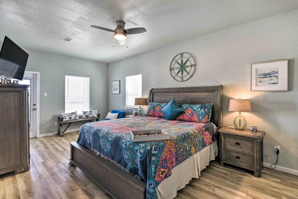 Gulf-View Home w/ Dog Run in Surfside Beach