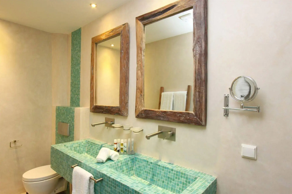 Allure Suites