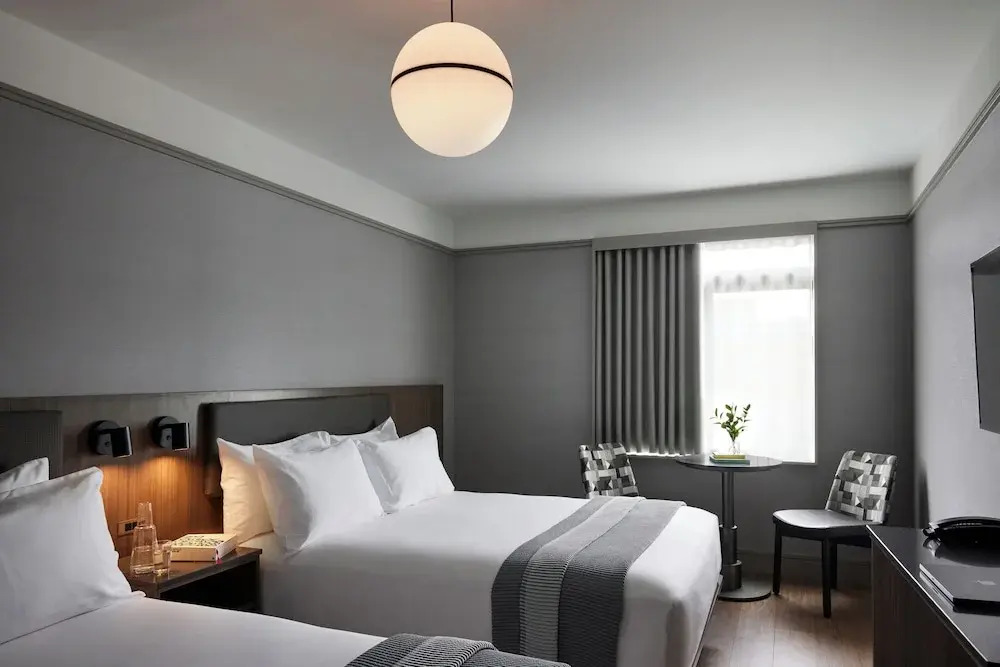 The Melrose Hotel