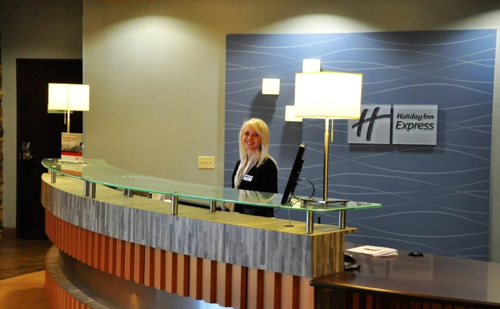 Holiday Inn Express & Suites Perry-National Fairground Area by IHG