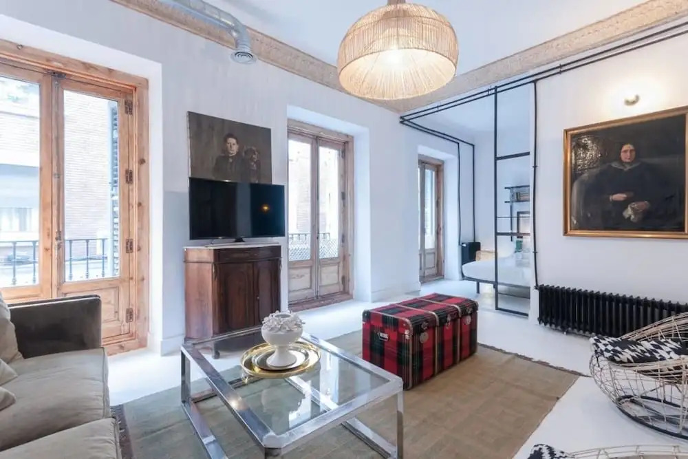 Stunning One Bedroom Apartment in the Heart of Madrid