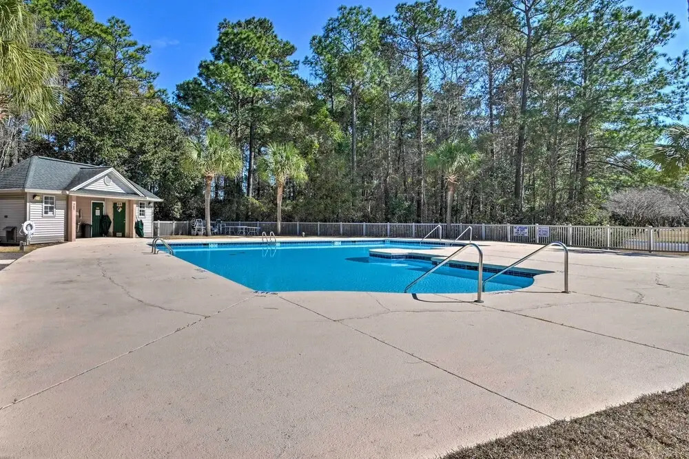 Welcome to After Dune Delight Golf Course Condo!