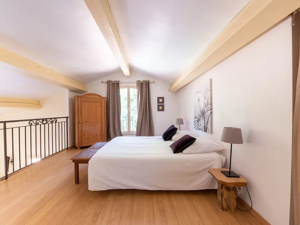 Spacious Holiday Home in La Croix Valmer With Private Pool