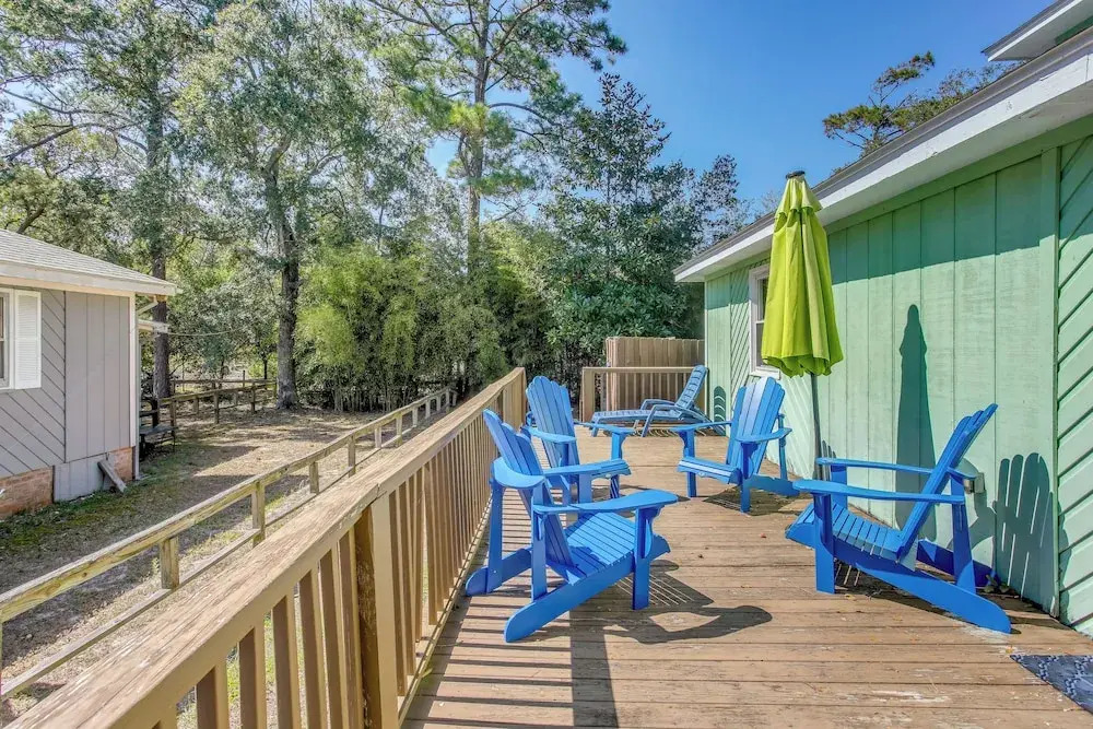 North Carolina Abode - Deck & Grill, Walk to Beach