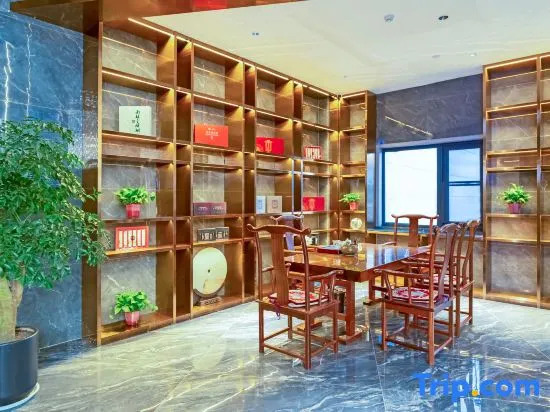 Campanile Hotel (Xi'an Lintong Terracotta Warriors and Horses West Garden Metro Station)