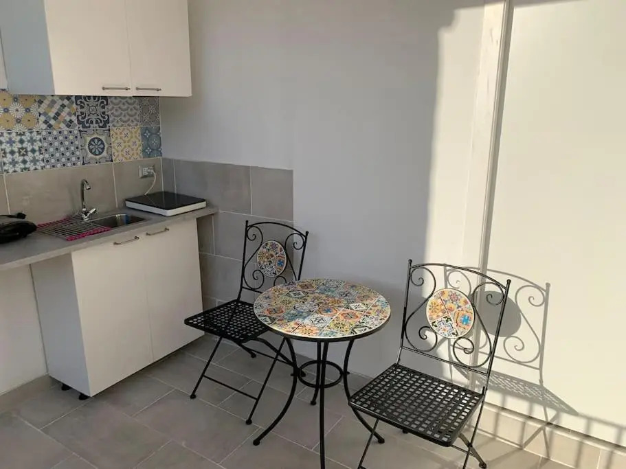 Denis apartments per 2 con veranda balcone
