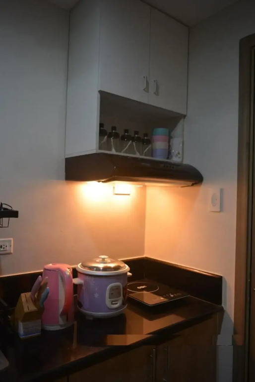 Lovely Condo 2-BR w/balcony in SM-Sucat, Paranaque
