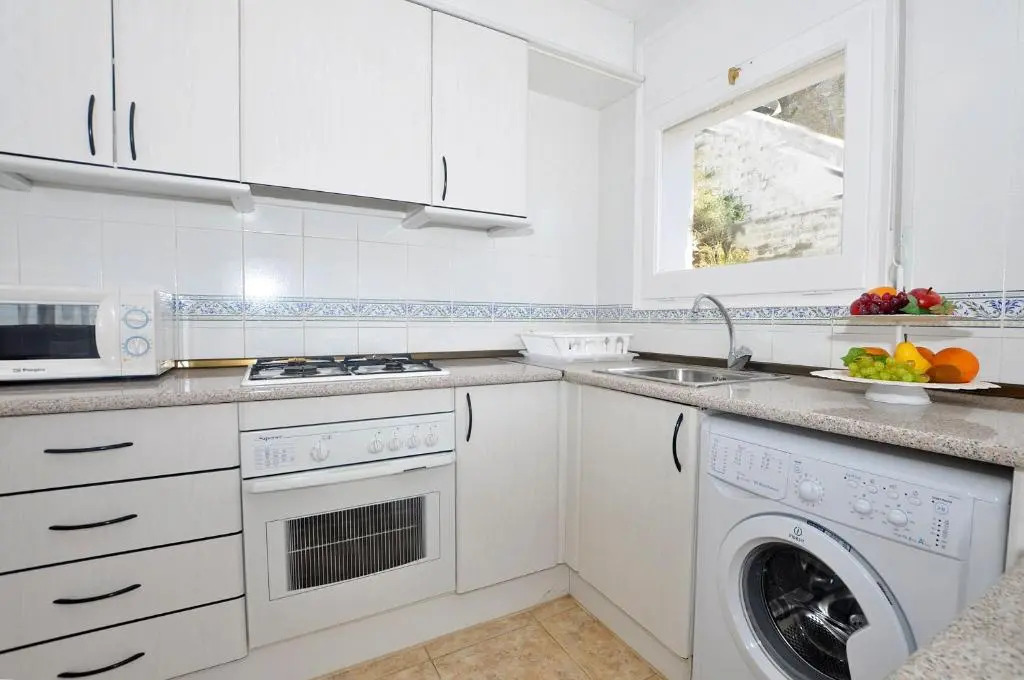 1172 Canyelles