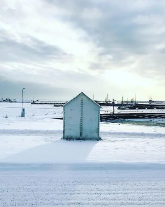 Hanko bright studio close to the marina