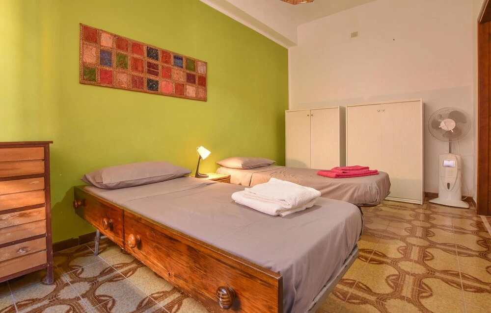 Beautiful Home in Alcamo With Wifi and 3 Bedrooms