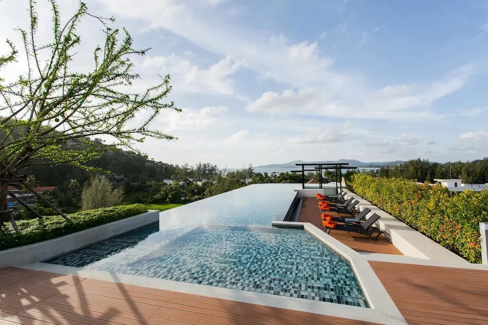 Infinity Pool 1 Bedroom at Surin Beach