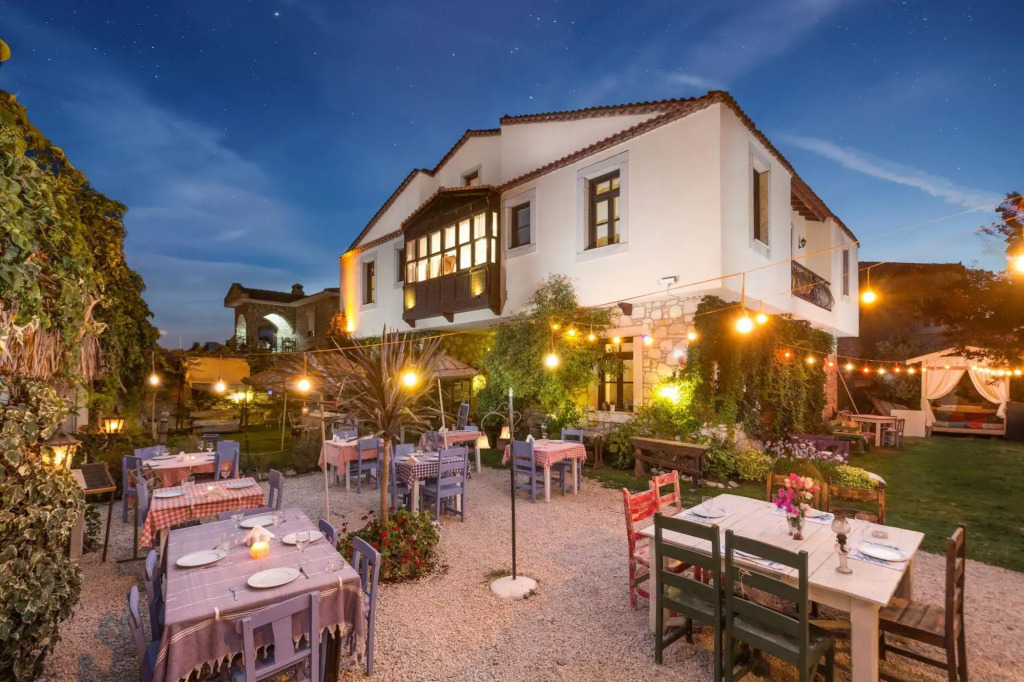 Sardunaki Konak Hotel